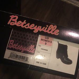 Betsy Johnson Rain-boots